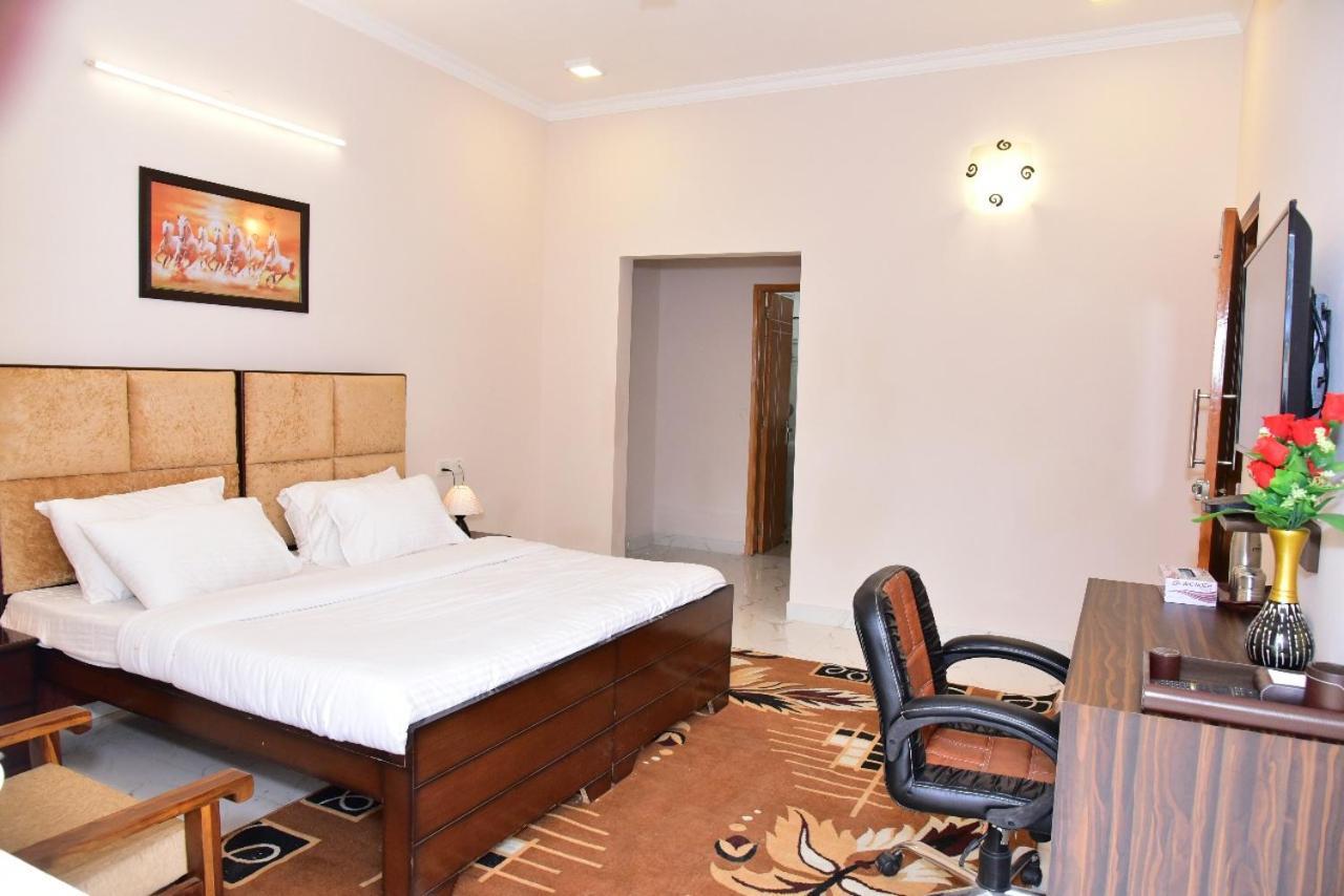 Arkaya Inn Gurgaon Extérieur photo